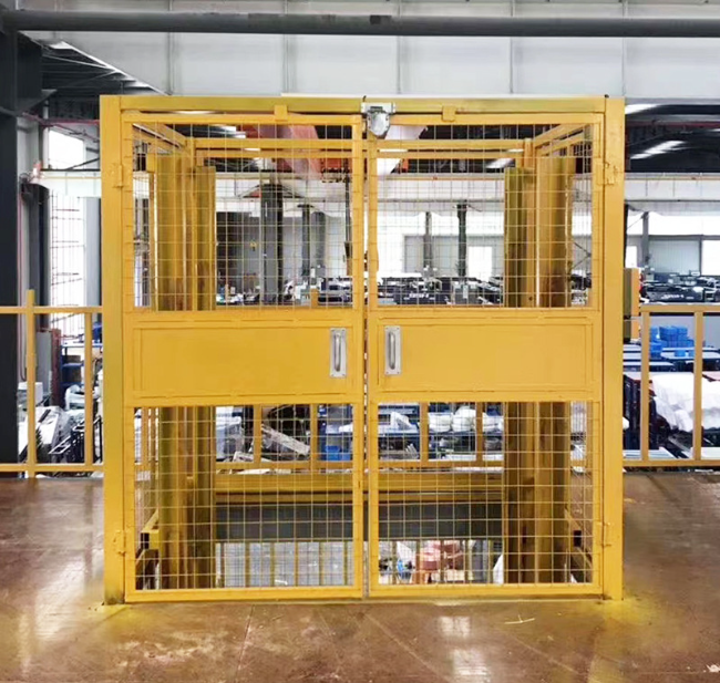 全南智能导轨式升降机亮相