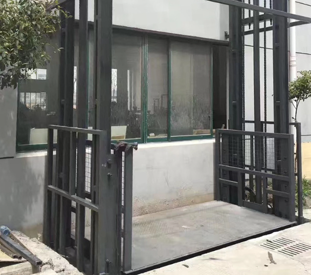 全南导轨式施工升降机助力民生工程提速增效